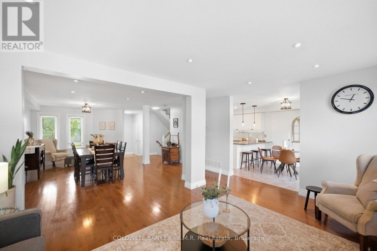 6 MERCHANTS AVENUE, Whitby (Williamsburg), Ontario, L1P1S1