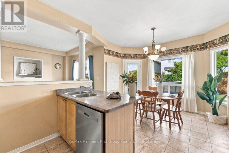 120 POINT HOPE PLACE, Whitby (Port Whitby), Ontario, L1N9P8
