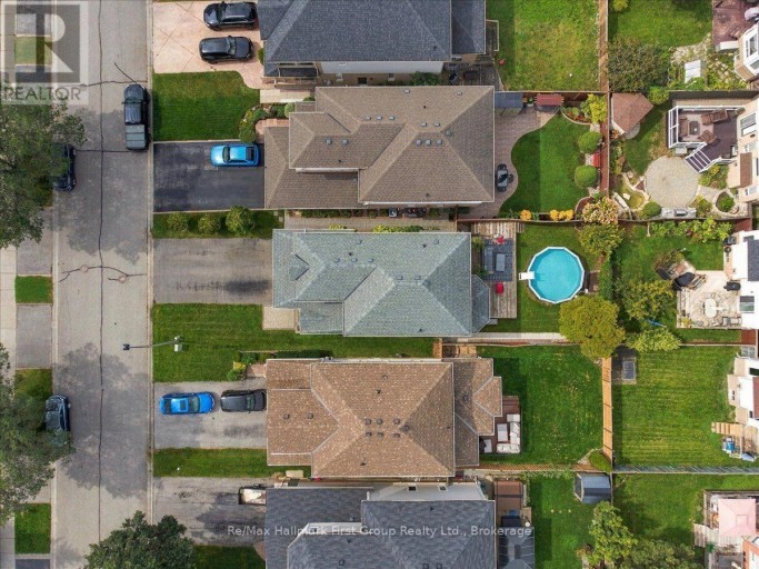 120 POINT HOPE PLACE, Whitby (Port Whitby), Ontario, L1N9P8