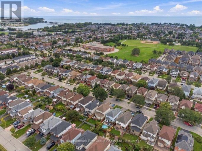 120 POINT HOPE PLACE, Whitby (Port Whitby), Ontario, L1N9P8