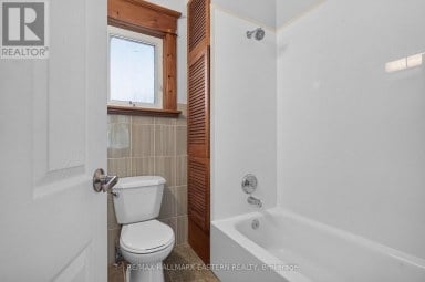 164 PRINCE STREET Peterborough (Town Ward 3) Ontario photo 20
