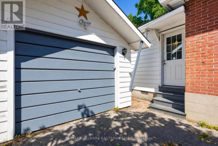 164 PRINCE STREET, Peterborough (Town Ward 3), Ontario, K9J2A4