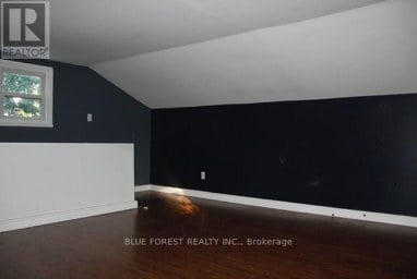 4 HENRY STREET London East (East K) Ontario photo 10