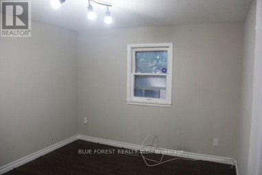 4 HENRY STREET London East (East K) Ontario photo 14