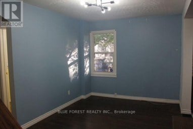 4 HENRY STREET London East (East K) Ontario photo 9