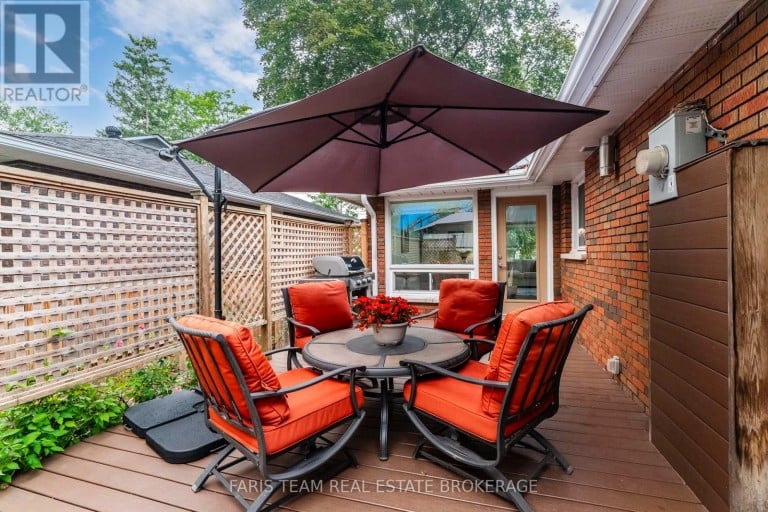 44 JEFFERY STREET, Penetanguishene, Ontario, L9M1K5