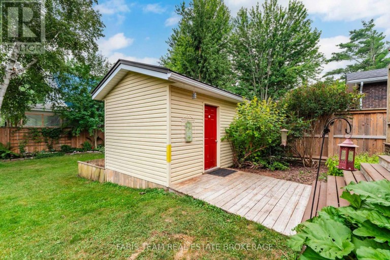 44 JEFFERY STREET, Penetanguishene, Ontario, L9M1K5