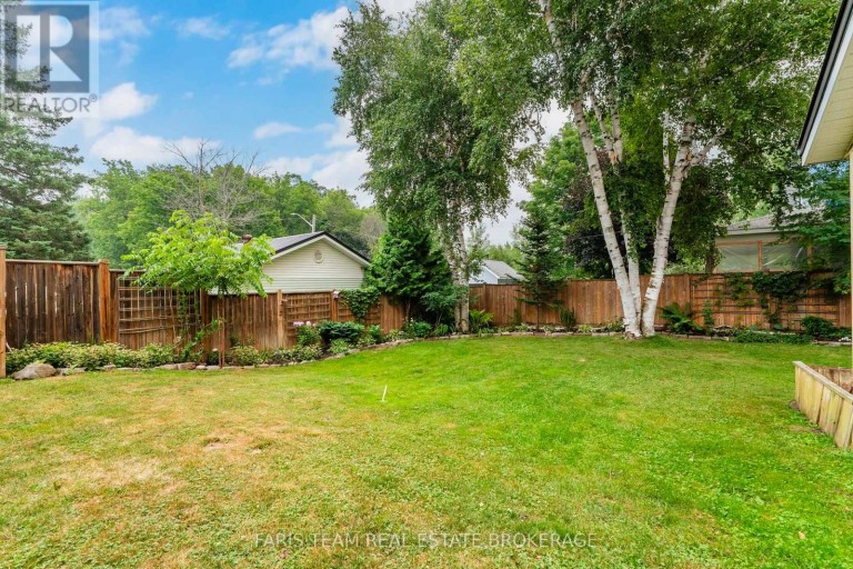 44 JEFFERY STREET, Penetanguishene, Ontario, L9M1K5