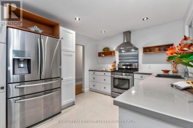 44 JEFFERY STREET Penetanguishene Ontario photo 9