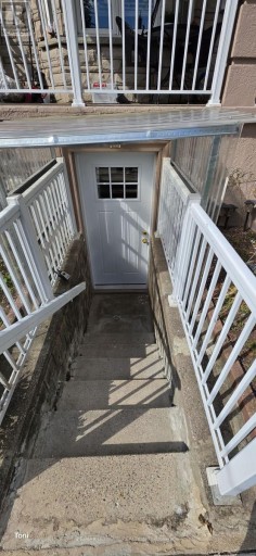 BSMT - 34 PETERBOROUGH AVENUE, Toronto (Corso Italia-Davenport), Ontario, M6H2K7