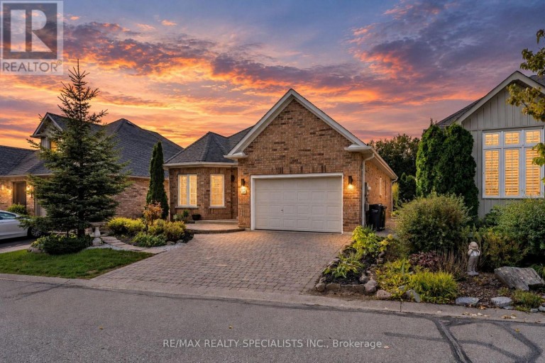27 NAILSWORTH CRESCENT, Caledon (Caledon East), Ontario, L7C1R3