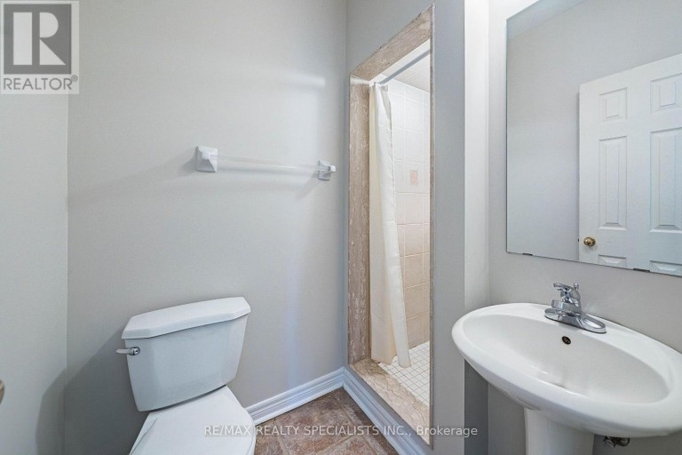 27 NAILSWORTH CRESCENT, Caledon (Caledon East), Ontario, L7C1R3