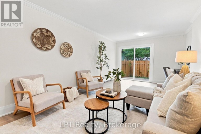 112 OLIVE AVENUE, Oshawa (Central), Ontario, L1H2P2