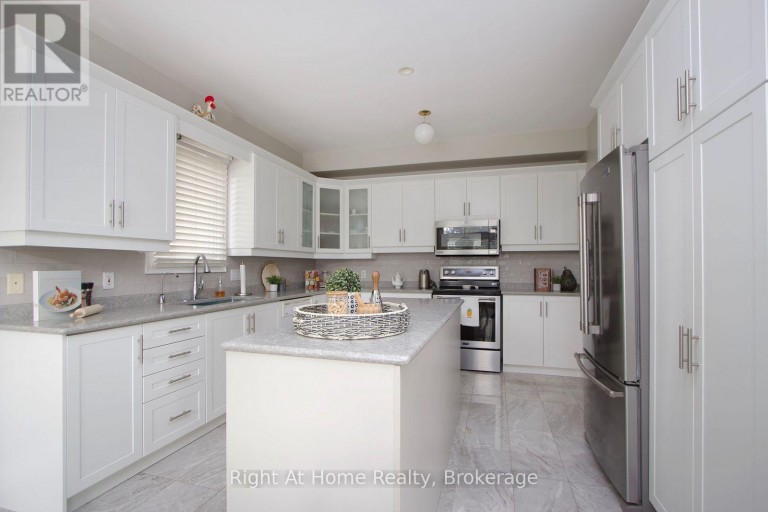 2096 STORNOWAY STREET, Oshawa (Kedron), Ontario, L1L1C3