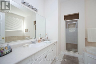2096 STORNOWAY STREET Oshawa (Kedron) Ontario photo 19