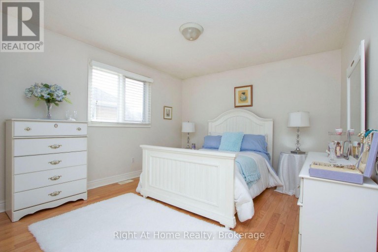 2096 STORNOWAY STREET, Oshawa (Kedron), Ontario, L1L1C3