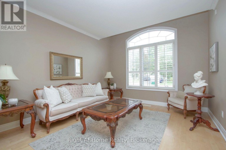 2096 STORNOWAY STREET, Oshawa (Kedron), Ontario, L1L1C3