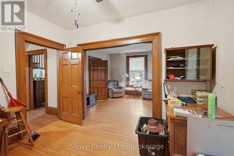 72 ELGIN STREET, Clarington (Bowmanville), Ontario, L1C3E1