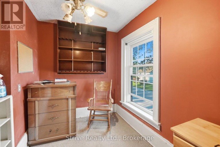72 ELGIN STREET, Clarington (Bowmanville), Ontario, L1C3E1