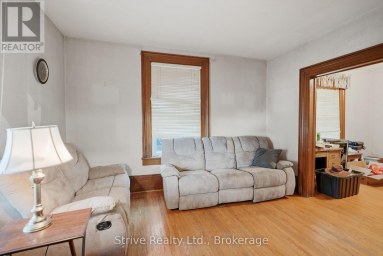 72 ELGIN STREET Clarington (Bowmanville) Ontario photo 5
