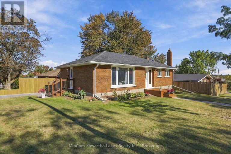 398 APPLEGROVE AVENUE, Peterborough (Northcrest Ward 5), Ontario, K9H5L7