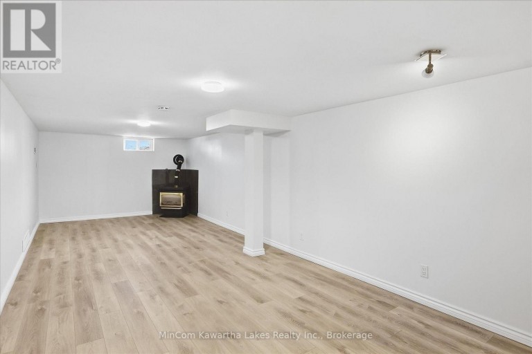 398 APPLEGROVE AVENUE, Peterborough (Northcrest Ward 5), Ontario, K9H5L7