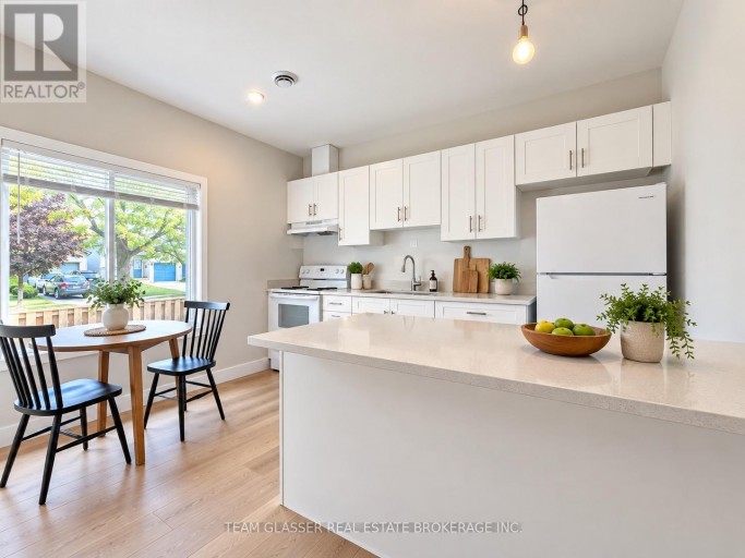 143 MARCONI COURT, London East (East A), Ontario, N5V0C9