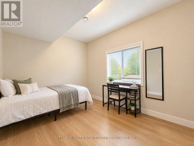 143 MARCONI COURT, London East (East A), Ontario, N5V0C9