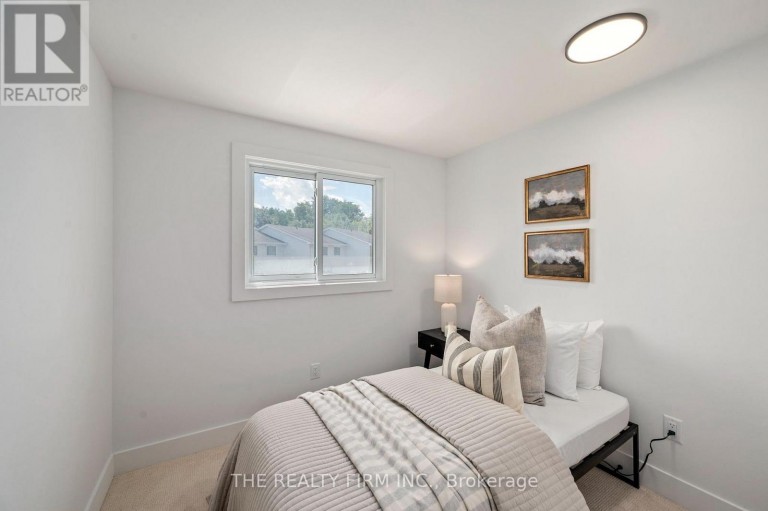 11 - 1786 ATTAWANDARON ROAD, London North (North F), Ontario, N6G3N1