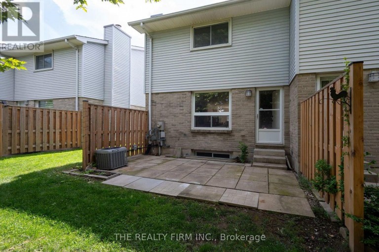 11 - 1786 ATTAWANDARON ROAD, London North (North F), Ontario, N6G3N1