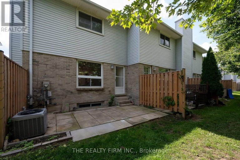 11 - 1786 ATTAWANDARON ROAD, London North (North F), Ontario, N6G3N1