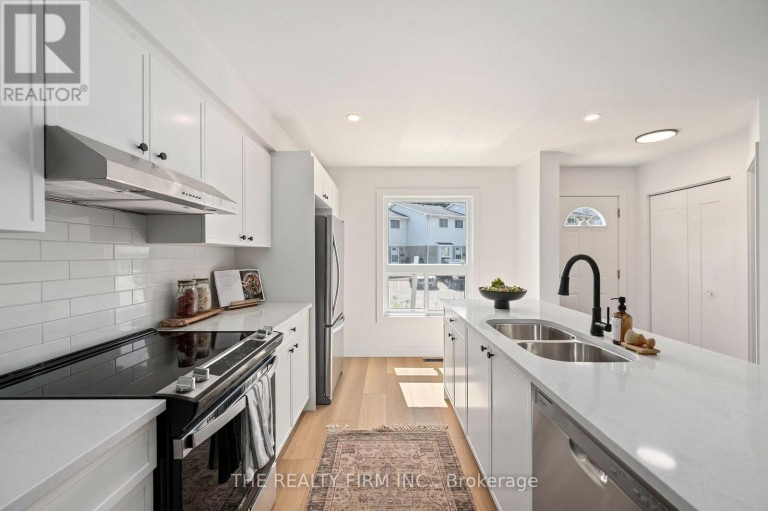 11 - 1786 ATTAWANDARON ROAD, London North (North F), Ontario, N6G3N1