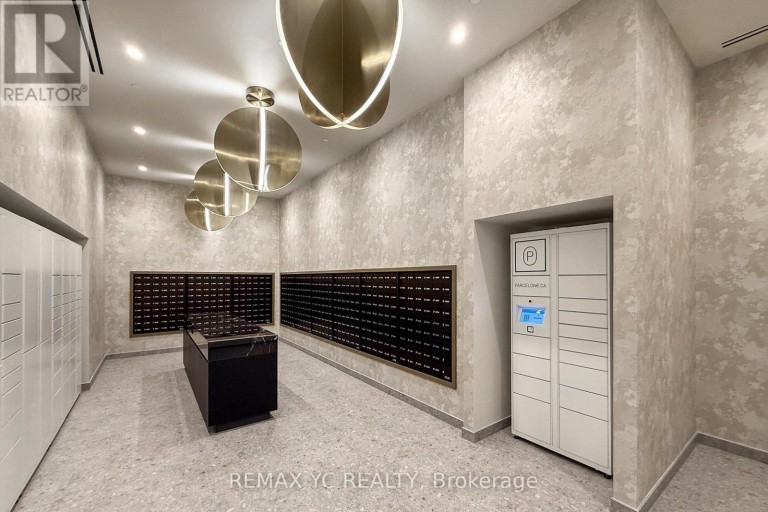 3005 - 180 FRONT STREET E, Toronto (Moss Park), Ontario, M5A0K9