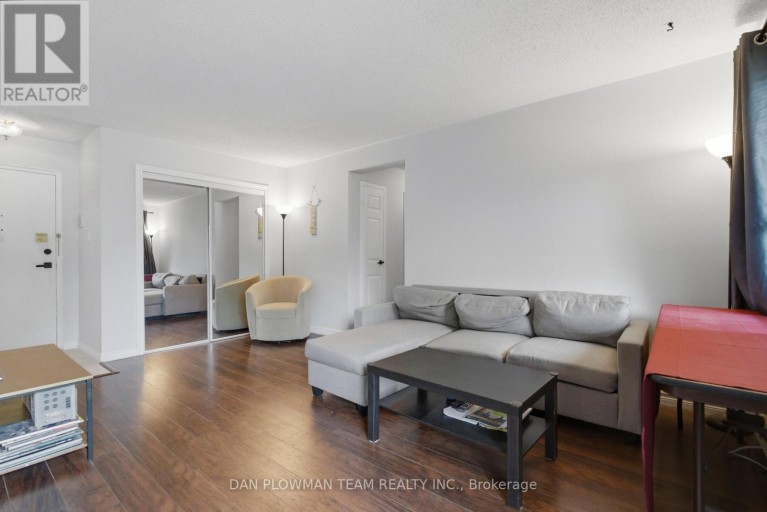 204 - 131 TAUNTON ROAD E, Oshawa (Centennial), Ontario, L1G3T8