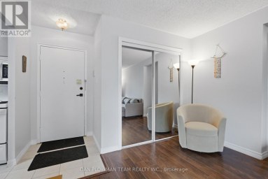 204 - 131 TAUNTON ROAD E Oshawa (Centennial) Ontario photo 5