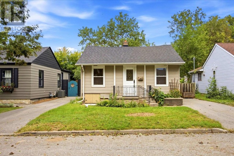 24 GEORGE STREET, Ajax (Central), Ontario, L1S1S5