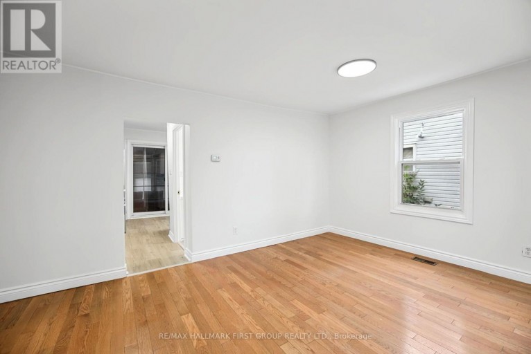 24 GEORGE STREET, Ajax (Central), Ontario, L1S1S5
