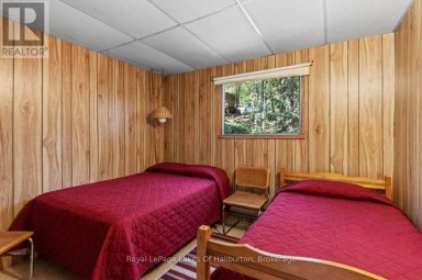1081 HADLEY LANE, Highlands East (Glamorgan) Ontario