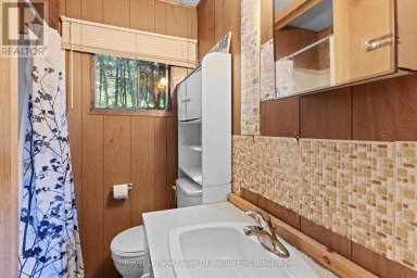 1081 HADLEY LANE, Highlands East (Glamorgan) Ontario