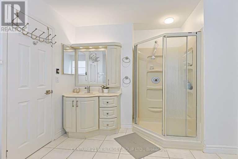 62 GREENCROFT CRESCENT, Markham (Unionville), Ontario, L3R3Y5