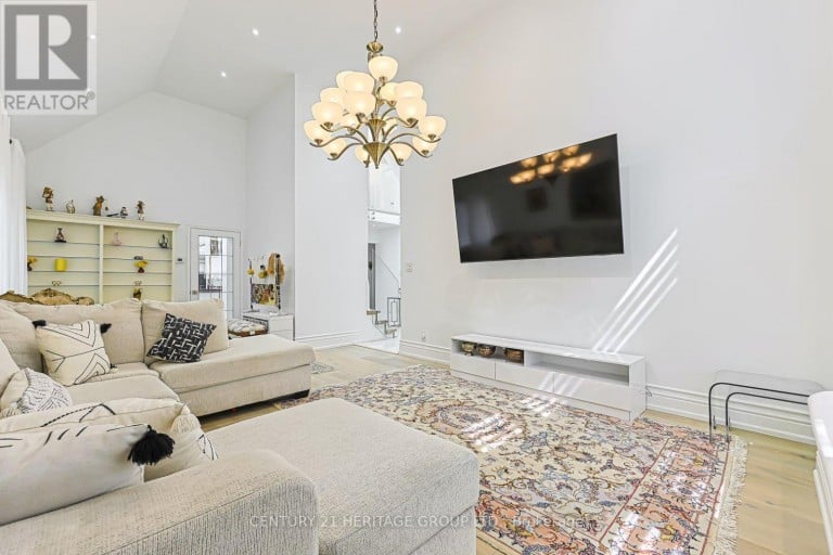 62 GREENCROFT CRESCENT, Markham (Unionville), Ontario, L3R3Y5