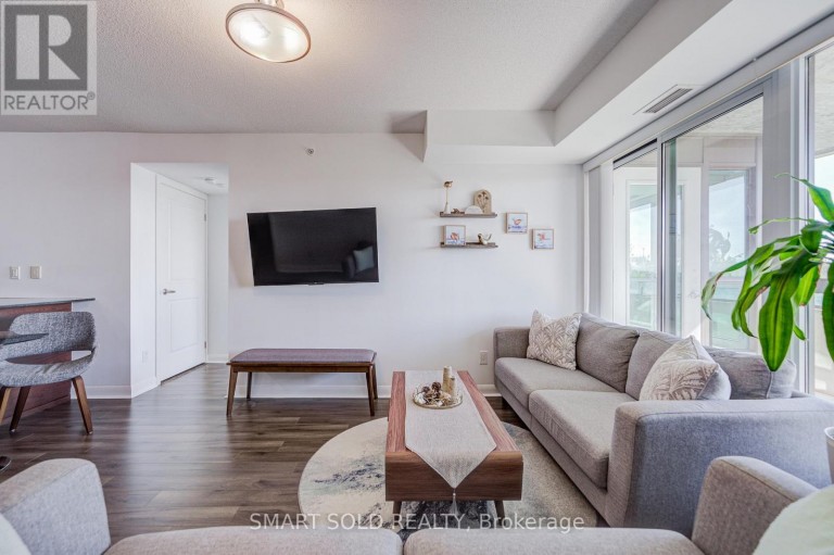 309 - 75 NORMAN BETHUNE AVENUE, Richmond Hill (Beaver Creek Business Park), Ontario, L4B0B6