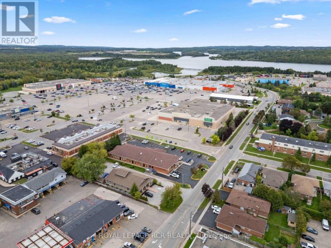 14 FIFTH AVENUE, Orangeville, Ontario, L9W1G2