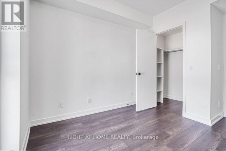 304 - 335 WHEAT BOOM DRIVE, Oakville (JM Joshua Meadows), Ontario, L6H7C2