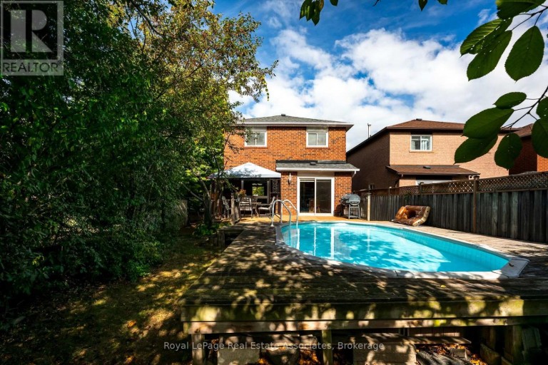 67 SMITH DRIVE, Halton Hills (Georgetown), Ontario, L7G5S7