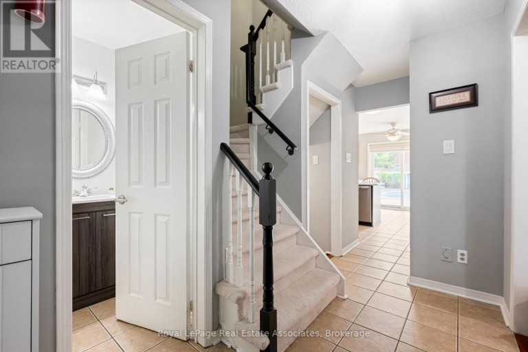 67 SMITH DRIVE, Halton Hills (Georgetown), Ontario, L7G5S7