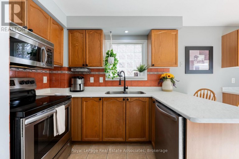 67 SMITH DRIVE, Halton Hills (Georgetown), Ontario, L7G5S7