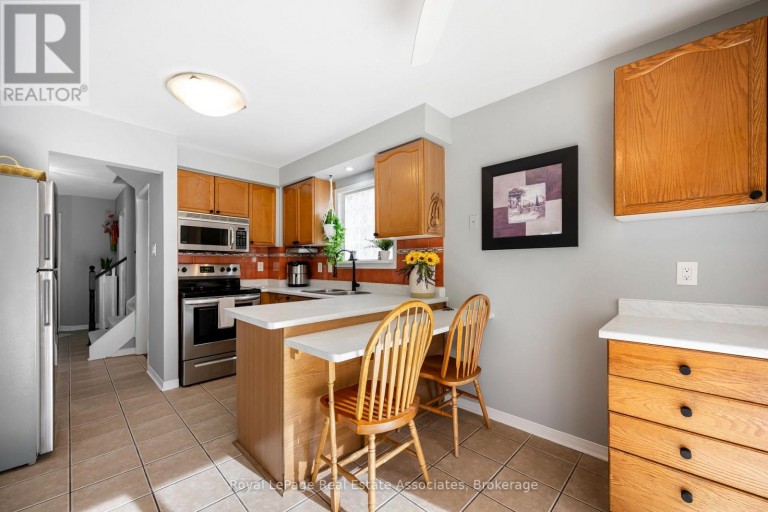 67 SMITH DRIVE, Halton Hills (Georgetown), Ontario, L7G5S7