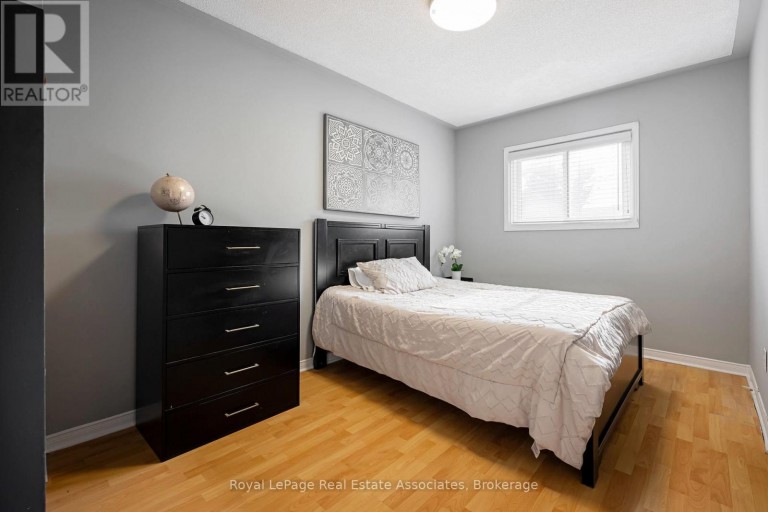 67 SMITH DRIVE, Halton Hills (Georgetown), Ontario, L7G5S7