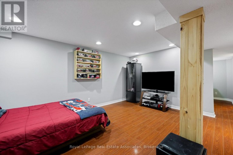 67 SMITH DRIVE, Halton Hills (Georgetown), Ontario, L7G5S7